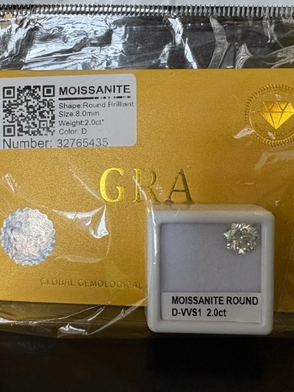 Moissanite Round D-VVS1  Solitaire Loose Stone 8.mm 2ct with GRA Certificate